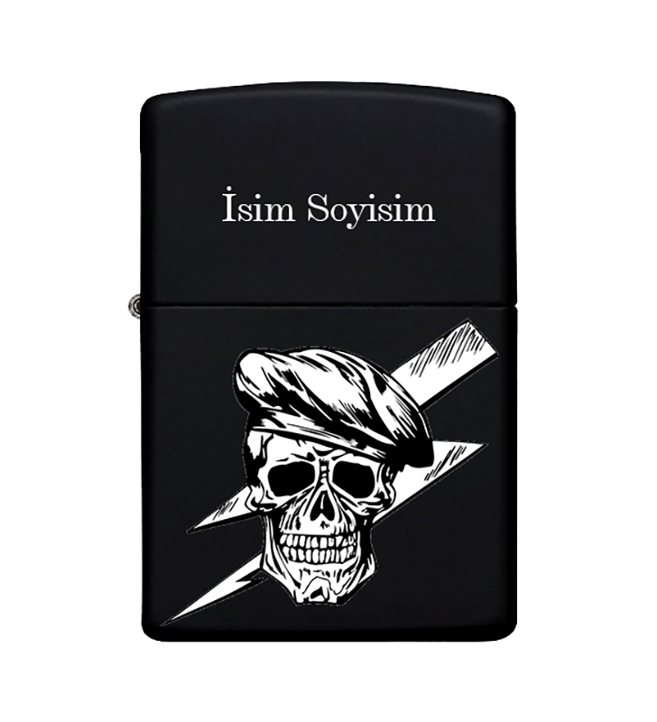 Asker Kuru Kafa Desenli Kişiye Özel İsimli Zippo Çakmak Benzinli Siyah Metal  Çakmak 