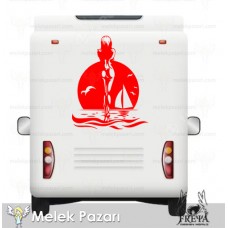 Kadın Yelkenli Gün Batımı Deniz Manzarası Karavan Sticker 