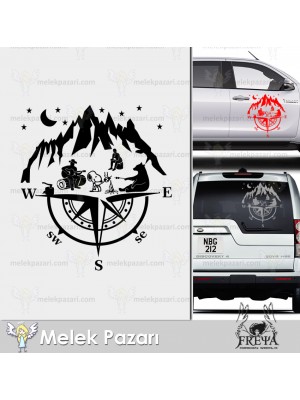 Pusula Karavan Sticker. Kamp Yapan İnsanlar ve Ayı Pusula Karavan Sticker