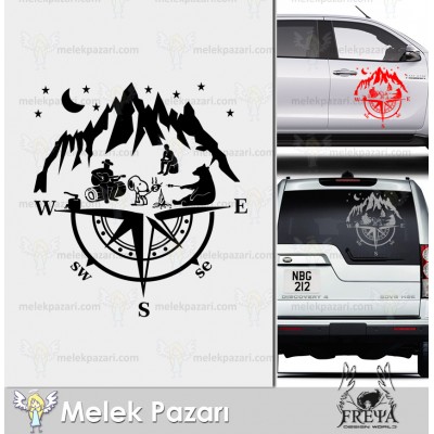 Pusula Karavan Sticker. Kamp Yapan İnsanlar ve Ayı Pusula Karavan Sticker