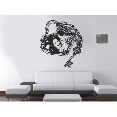 Anahtar Kalp Özel Tasarım Duvar Sticker Anahtar Kalp Özel Tasarım Duvar Sticker