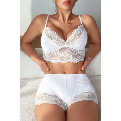 Kadın Beyaz Kaşkorse ve Dantel Detaylı Şortlu Gecelik Takım Kadın Beyaz Kaşkorse ve Dantel Detaylı Şortlu Gecelik Takım