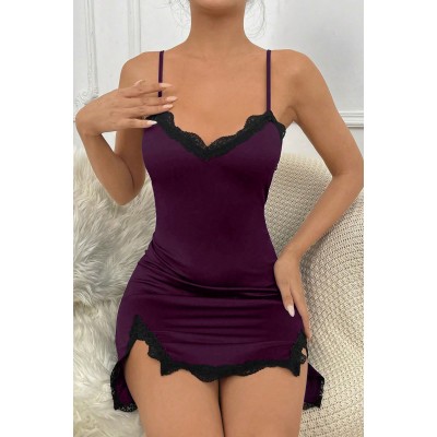 Kadın Mor Göğsü ve Bacakları Dantelli Yırtmaçlı Şık Gecelik Kadın Mor Göğsü ve Bacakları Dantelli Yırtmaçlı Şık Gecelik