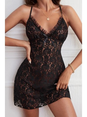 Kadın Siyah Fırfırlı Tül Detaylı Sırtı Çapraz Ve Açık Komple Dantel Gecelik Kadın Siyah Fırfırlı Tül Detaylı Sırtı Çapraz Ve Açık Komple Dantel Gecelik