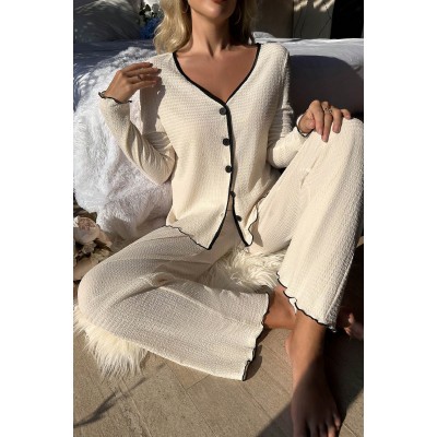 Kadın Beyaz Örme Kumaş V Yaka Düğmeli Rahat Şık Pijama Takımı Kadın Beyaz Örme Kumaş V Yaka Düğmeli Rahat Şık Pijama Takımı