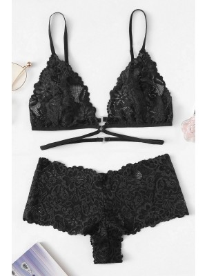 Kadın Siyah Özel Şık Sütyen Külot Takımı Kadın Siyah Özel Şık Sütyen Külot Takımı