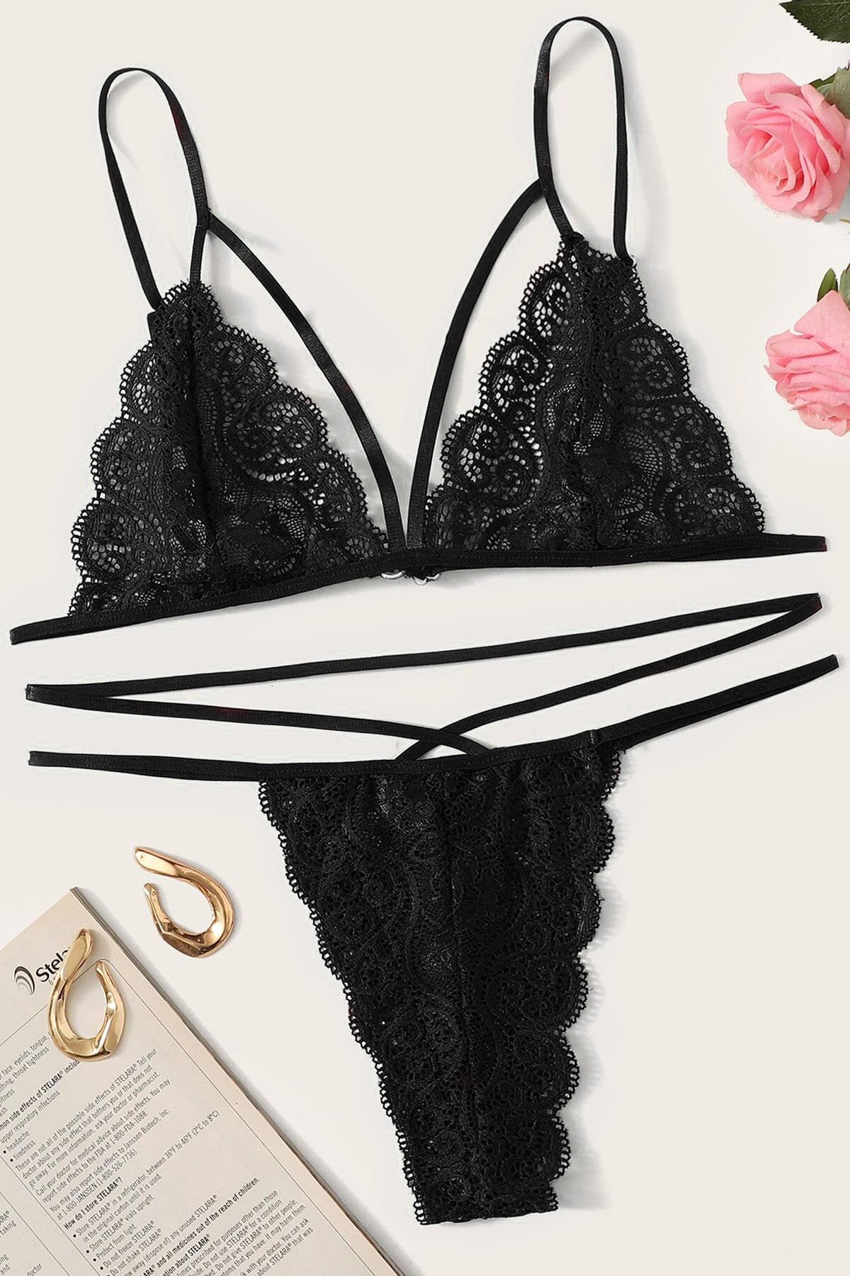 Kadın Siyah Dantel Sütyen Külot Takımı Kadın Siyah Dantel Sütyen Külot Takımı