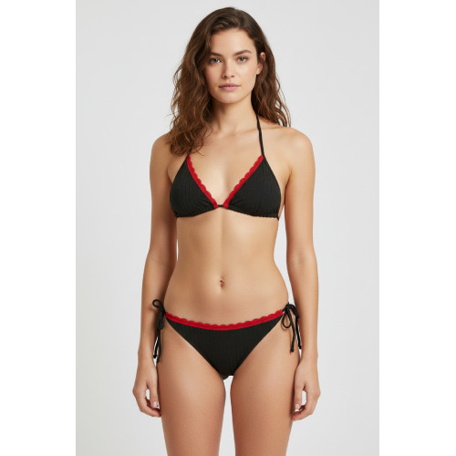 Kırmızı Dantel Detaylı Siyah Bikini Takımı – Ayarlanabilir İpli, İçten Şardonlu, Kadın Mayo