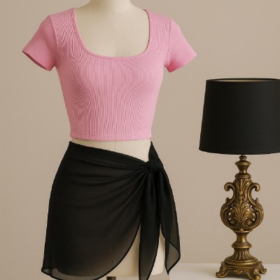 Kadın Pembe Yarım Kol Crop ve Siyah Pareo 2'li Set Kadın Pembe Yarım Kol Crop ve Siyah Pareo 2'li Set